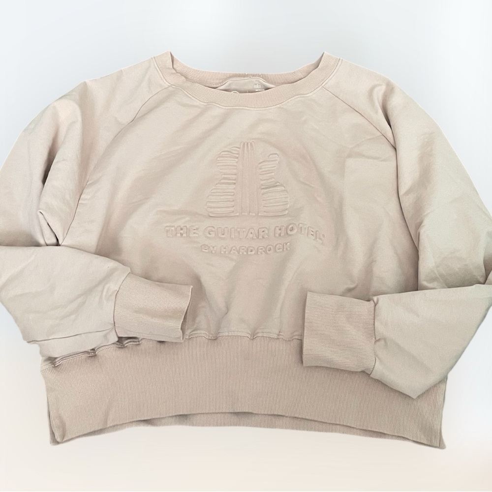Hard Rock Cafe Beige Crew Neck Sweater The Guitar Hotel By Hard Rock